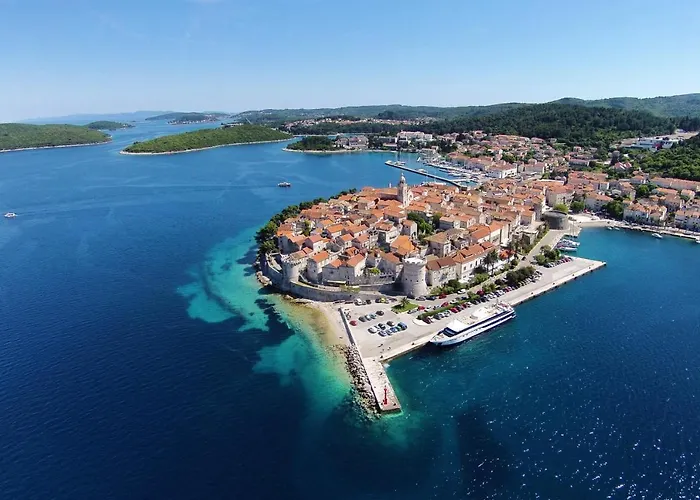 By The Sea - 10054 Korčula